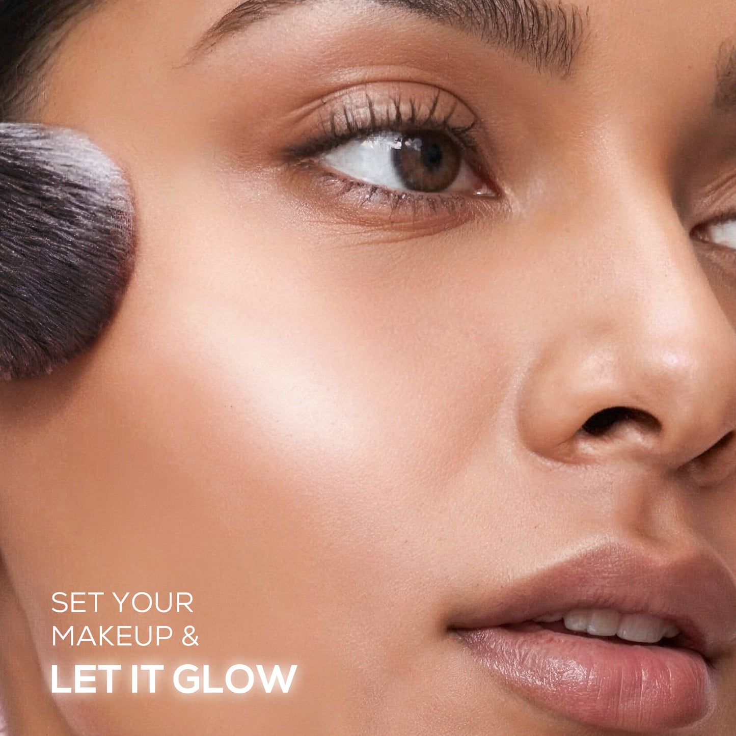 RENEE Lumi Glow Highlighting Loose Powder For Face With Luminous, 3D Glow, Sets Makeup