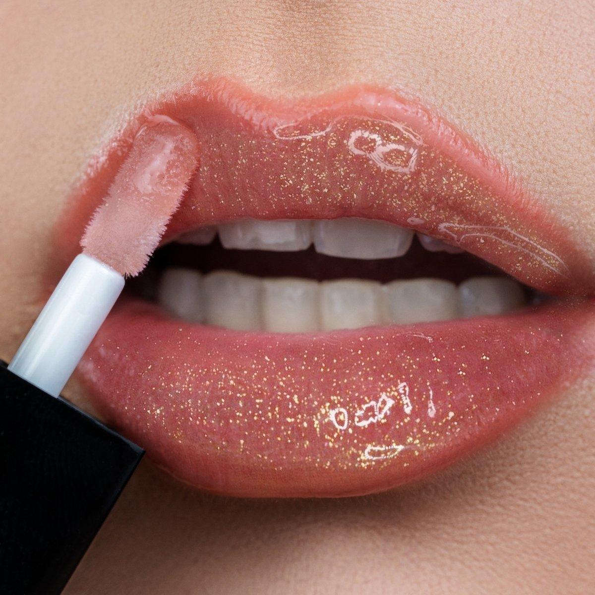 yes to carrots c me shine lip gloss luxurious application RENEE See Me Shine Lip